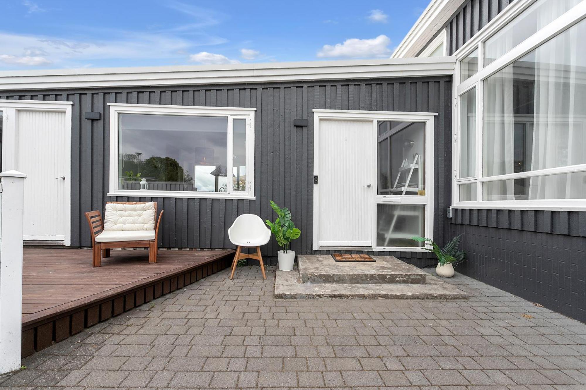 House - Villa With Garden And Hot Tub, 2 Min From Reykjavik Garthabaer Экстерьер фото